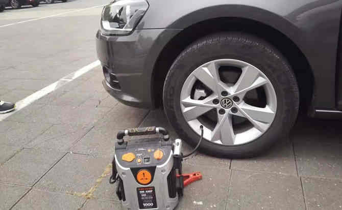 汉中汽车搭电案例